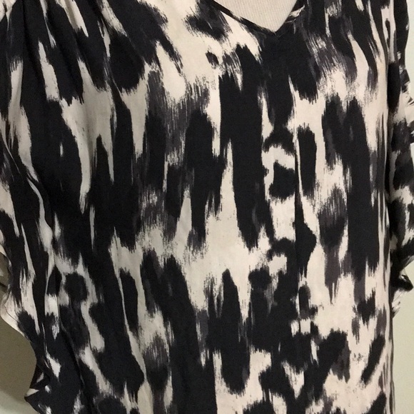 EXPRESS BLOUSE - Picture 2 of 6